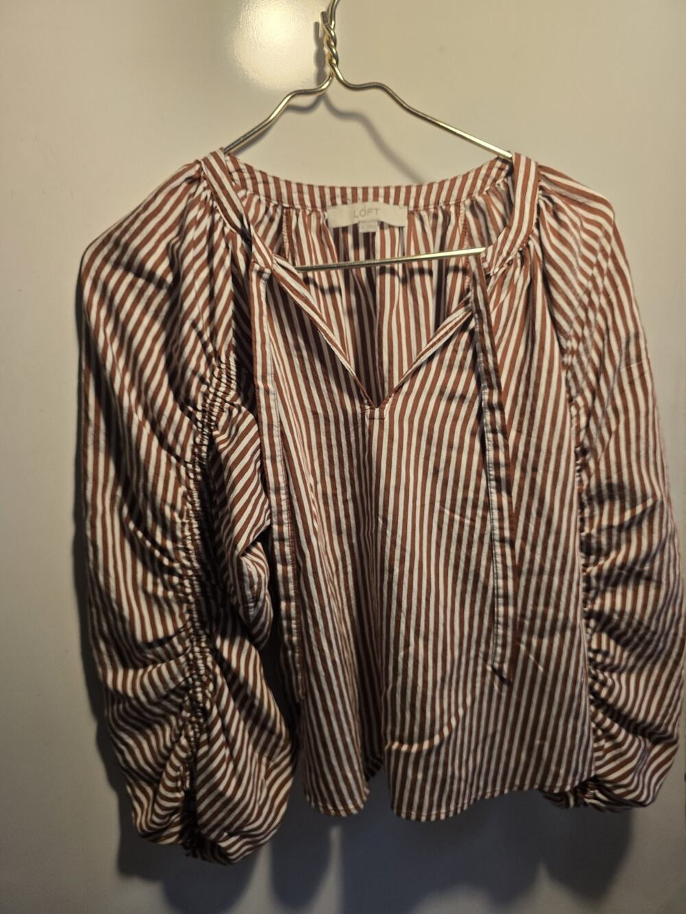 LOFT Striped Balloon Sleeve Tie Neck Blouse Womens Size Small White Brown Stripe